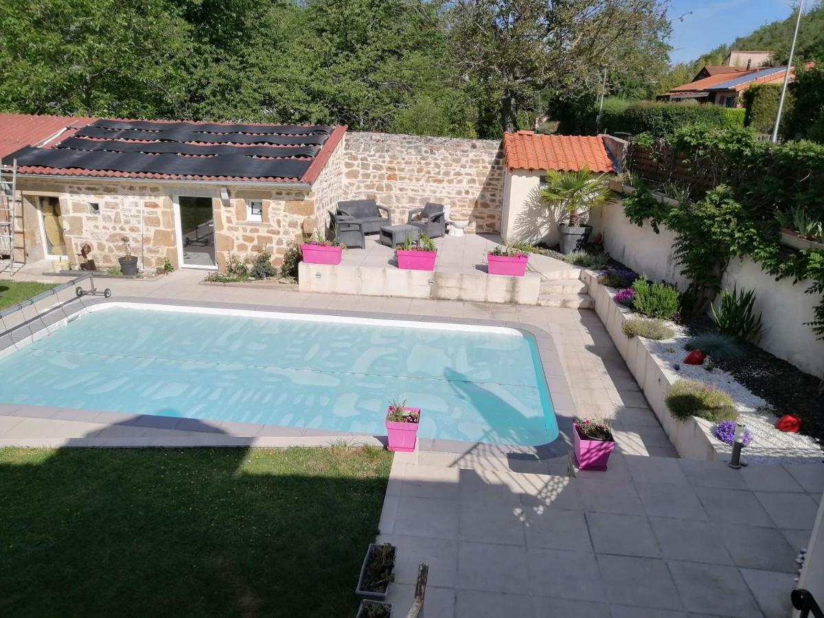 La Salamandre Apartment Vic-le-Comte Екстериор снимка